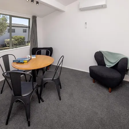 Napier Beach Top 10 Holiday Park & Motels Exterior photo
